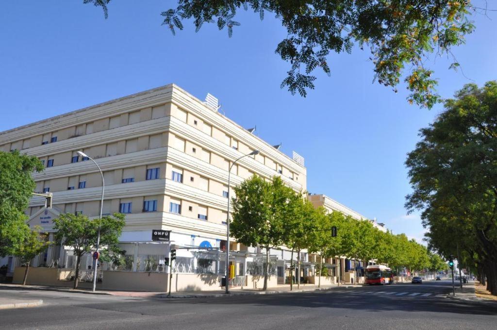 Apartamento Fibes Edificio Lux Sevilla Exterior foto
